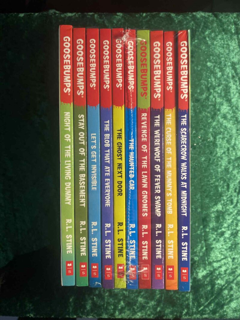 Goosebumps book set - Image 2