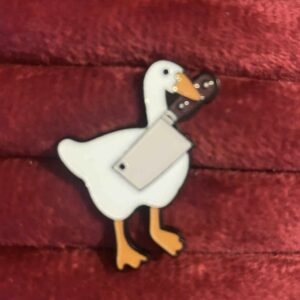 Duck with a cleaver pin 