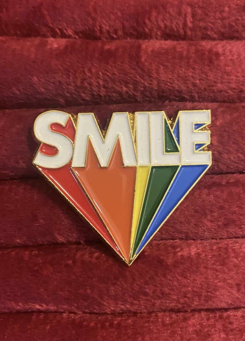 smile pin