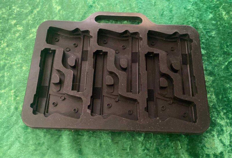 Gun ice mould
